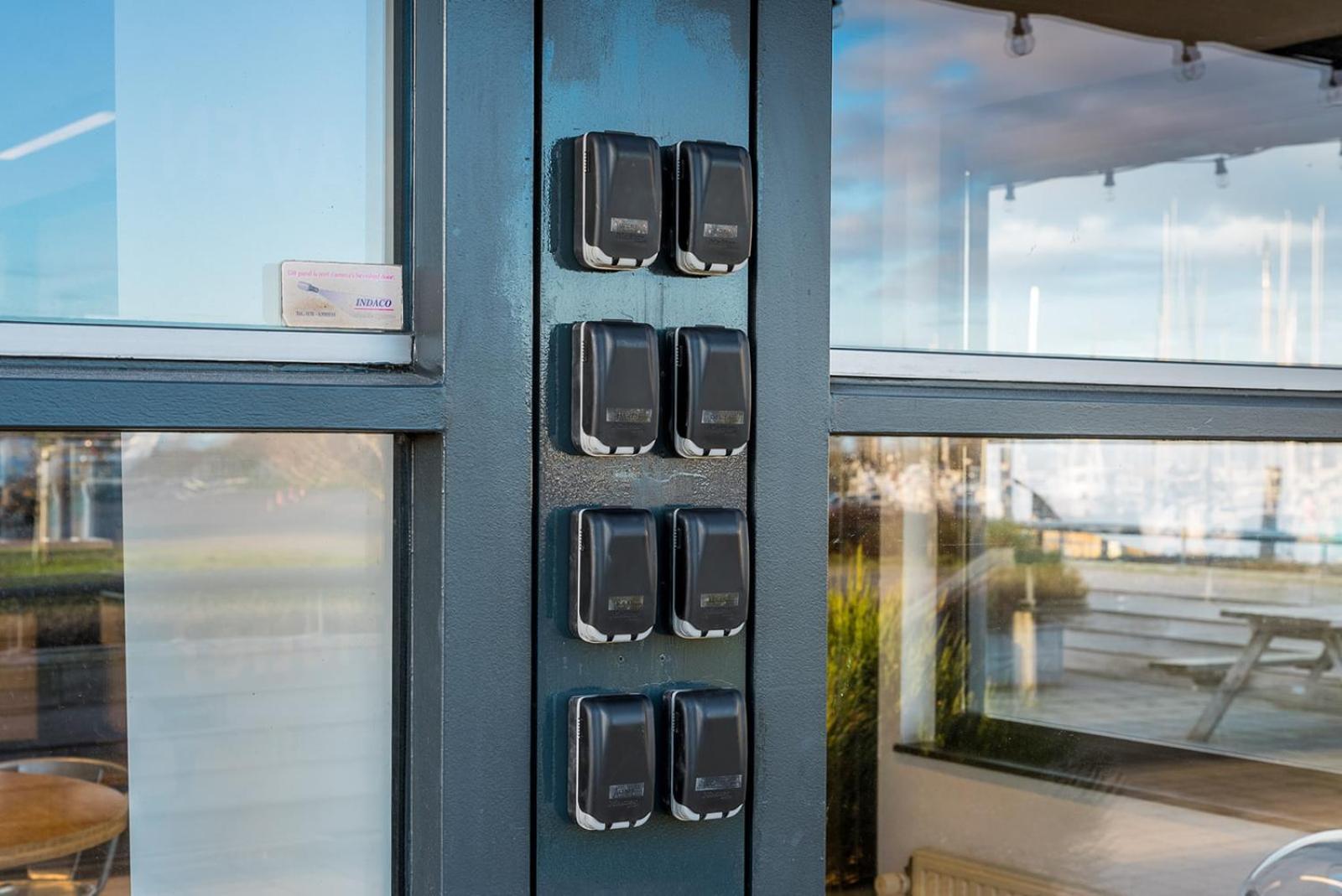 Dock Hotel Stellendam Exterior photo